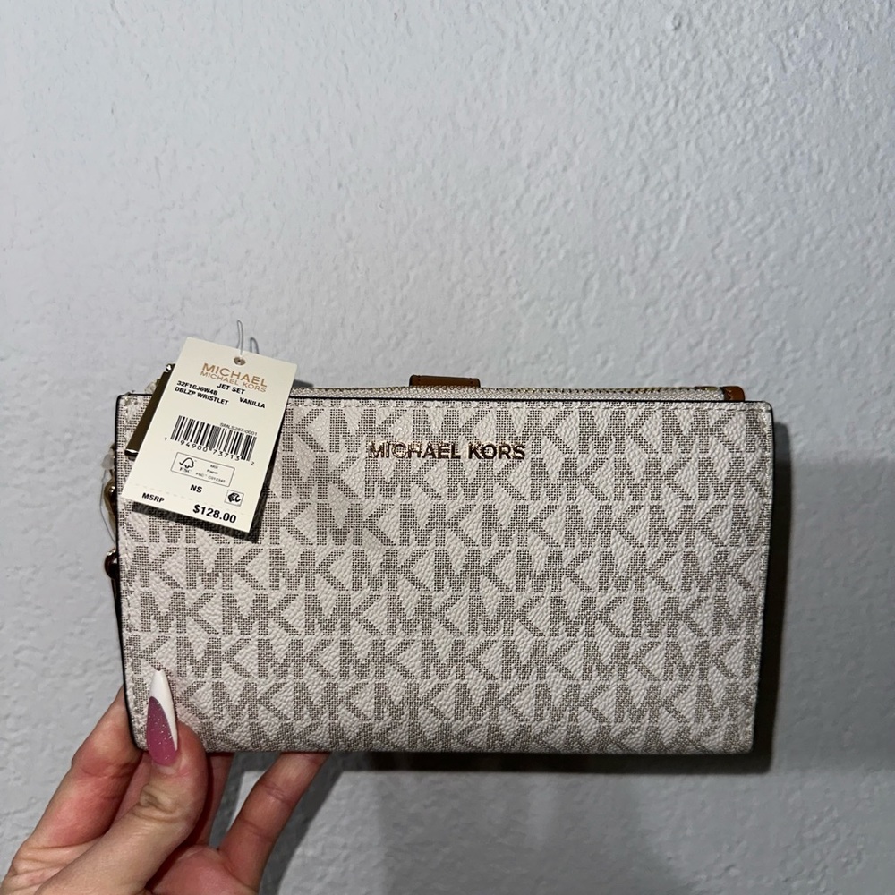 Michael Kors Wristlet
